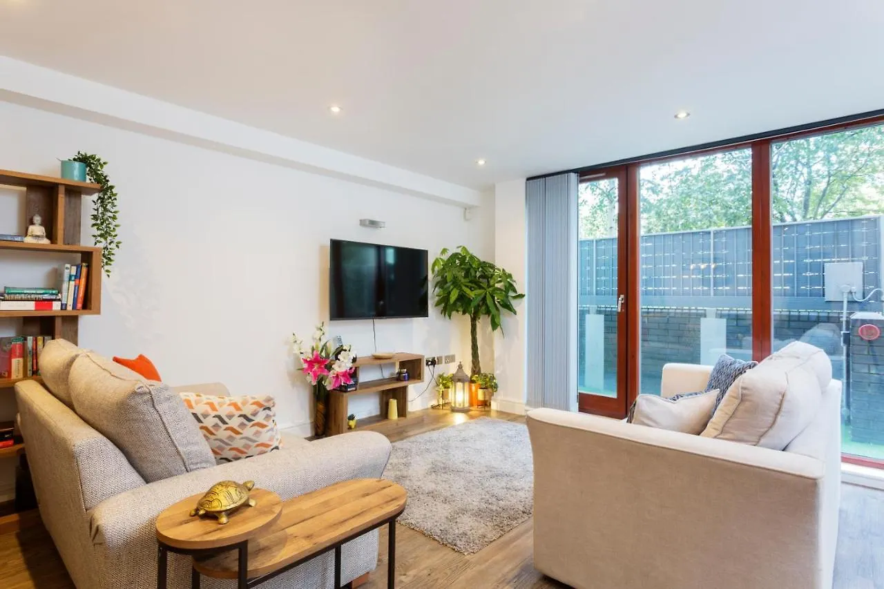 Park View Apartments London 0*,  United Kingdom