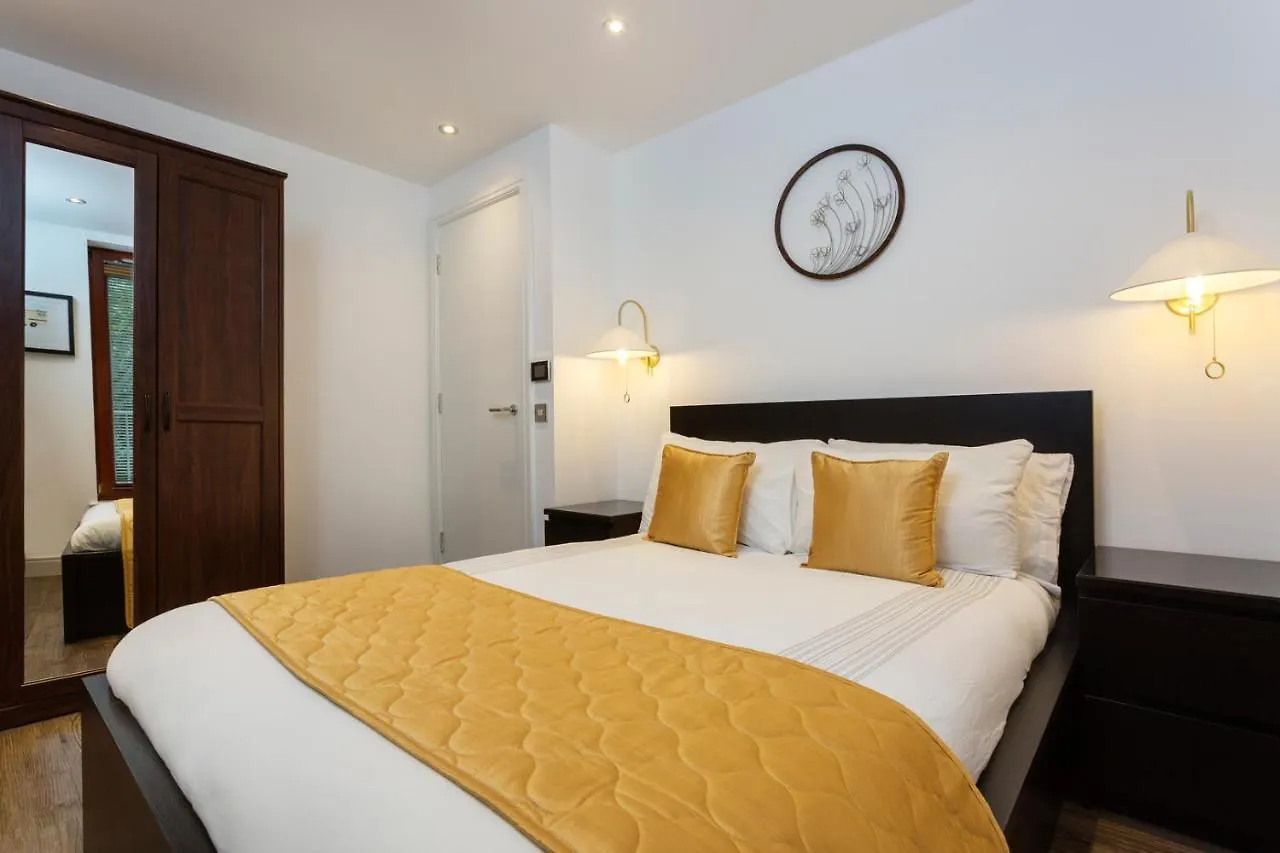 Park View Apartments London 0*,  United Kingdom